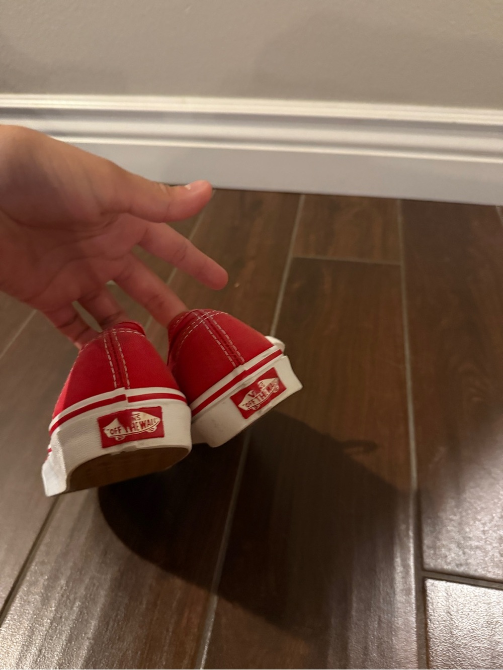 Vans - Picture 3 of 5